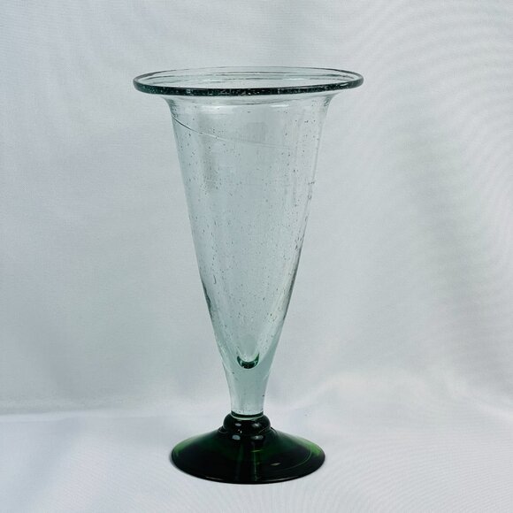 Elegant Vintage Hand-Blown Clear Glass Vase with Emerald Green Base 8 1/2" - Picture 7 of 10